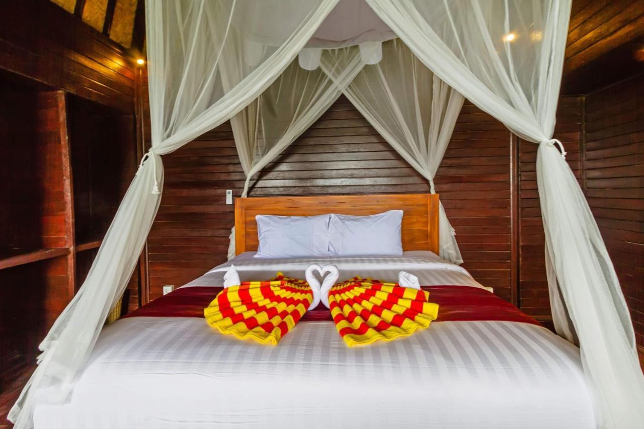 Ocean Hostel Ceningan Island Exterior photo