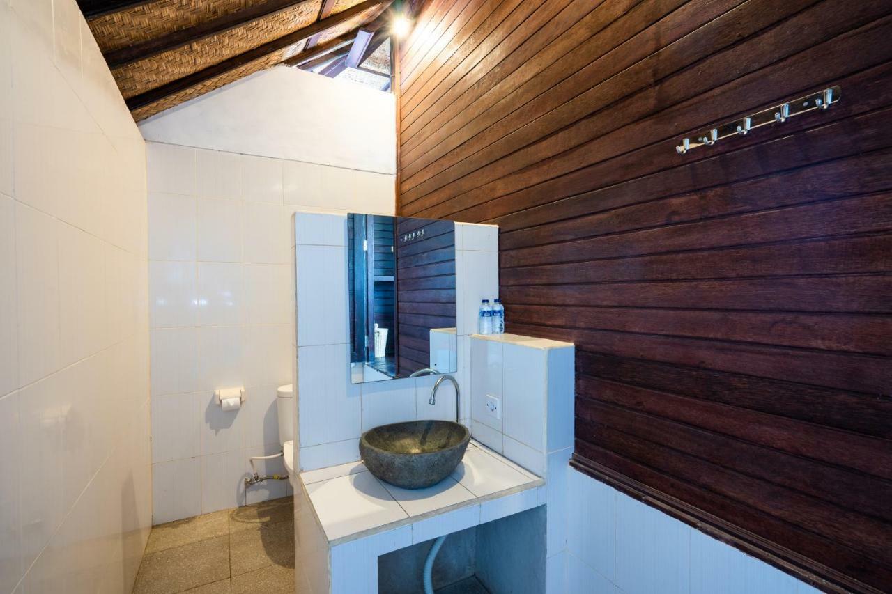 Ocean Hostel Ceningan Island Exterior photo